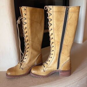 FRYE LACE UP BOOT